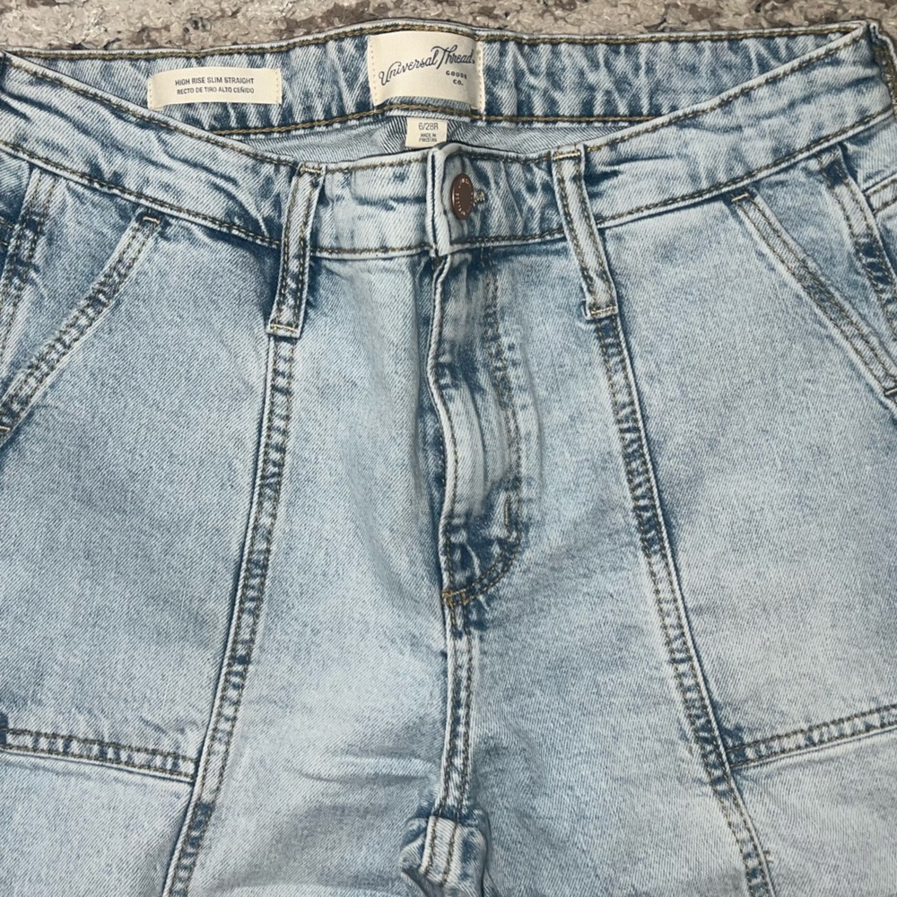 Universal Threads Jeans - Picture 3 of 8